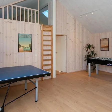 24 Person In N Rre Nebel Holiday home