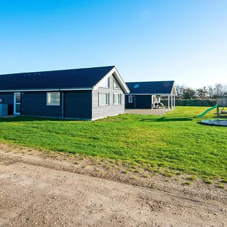 24 Person In N Rre Nebel Holiday home